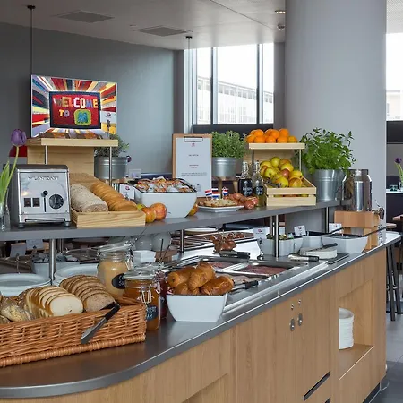 Meininger Amstel Hotel 3*