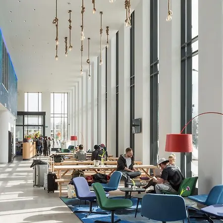 Hotel Meininger Amstel 3*