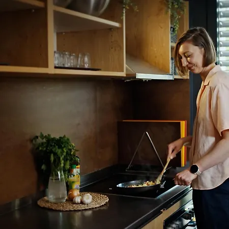 מלון Meininger Amstel 3*