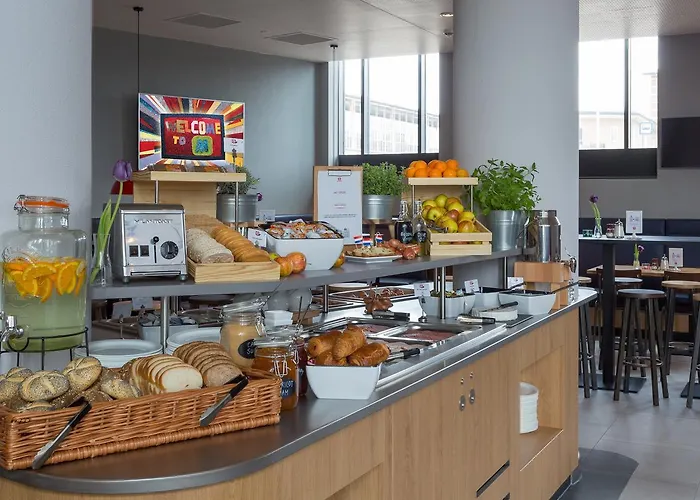 Meininger Amstel Hotel 3*