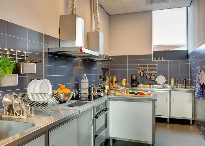 Hotel Meininger Amstel 3*